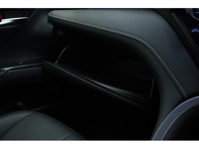 カムリ ＷＳ　ハーフレザー／社外エアサス／ＴＲＤエアロ／社外ＷＯＲＫクヴェル１９インチ／社外マフラー／社外テールランプ／トランクスポイラー／Ｂｌｕｅｔｏｏｔｈ／バックカメラ／ＥＴＣ２．０／運転席パワーシート／（42枚目）