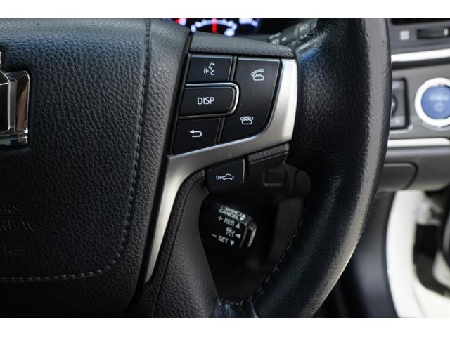 �X�e�A�����O�X�C�b�`�t���I�^�]���ł��n���h�������𗣂����ɑ���o���܂��B