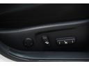 ●パワーシート装備車★スイッチ操作で、ポジションの微調整が可能。