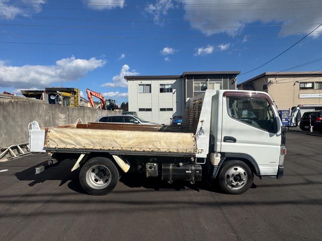 キャンター ダンプ　ＴＫＧ－ＦＢＡ３０　新明和製ダンプ　コボレーン　積載２０００ＫＧ　メッキミラーカバー　メッキコーナーカバ―　５ＭＴ　ラジオ　電動格納ミラー　フォグランプ　（Ｃ－３１）（準中型免許）（8枚目）