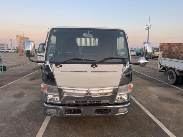 キャンター ダンプ　ＴＰＧ－ＦＢＡ６０　極東製強化ダンプ　４ナンバー　積載３トン　５ＭＴ　電動格納ミラー　メッキコーナー　メッキバンパー　メッキミラーカバー　メッキホイールキャップ　ＥＴＣ　黒内装　準中型免許（Ｃ－３２）（4枚目）