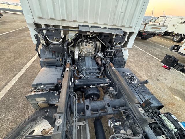 キャンター ダンプ　ＴＰＧ－ＦＢＡ６０　極東製強化ダンプ　４ナンバー　積載３トン　５ＭＴ　電動格納ミラー　メッキコーナー　メッキバンパー　メッキミラーカバー　メッキホイールキャップ　ＥＴＣ　黒内装　準中型免許（Ｃ－３２）（31枚目）