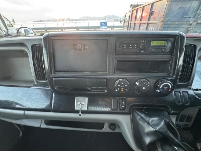 キャンター ダンプ　ＴＰＧ－ＦＢＡ６０　極東製強化ダンプ　４ナンバー　積載３トン　５ＭＴ　電動格納ミラー　メッキコーナー　メッキバンパー　メッキミラーカバー　メッキホイールキャップ　ＥＴＣ　黒内装　準中型免許（Ｃ－３２）（41枚目）