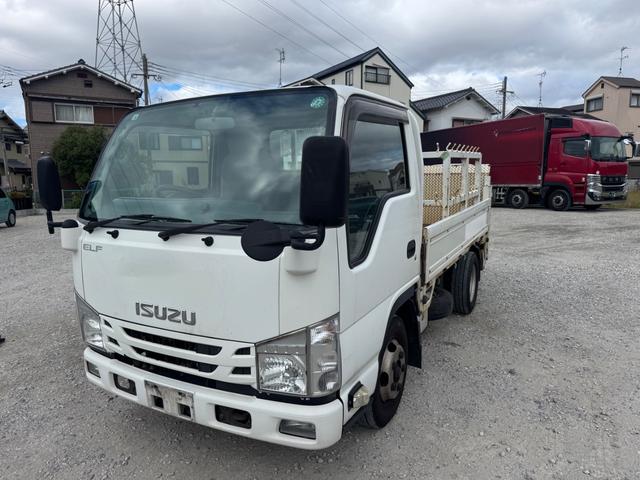 エルフトラック 　ＴＲＧ－ＮＪＲ８５Ａ　平　４ナンバー　極東製垂直式パワーゲート　床鉄板張　積載２０００Ｋｇ　６速オートマ　パーキングレンジ付　車両総重量４８８５ｋｇ　（準中型免許）（3枚目）