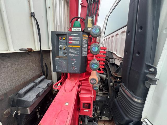 ファイター TKG-FK61F ファイター 平 古河ユニック3段 2.9t吊り 床鉄板張 ステンレス製工具箱 無線 ラジコン 6MT 積載2550kg (中型免許) (FF-6)(19枚目)