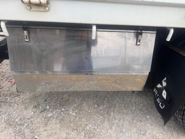 ファイター TKG-FK61F ファイター 平 古河ユニック3段 2.9t吊り 床鉄板張 ステンレス製工具箱 無線 ラジコン 6MT 積載2550kg (中型免許) (FF-6)(30枚目)