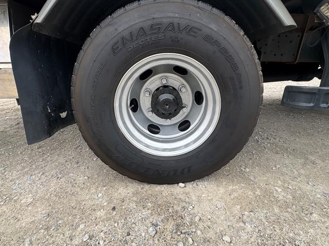 ファイター TKG-FK61F ファイター 平 古河ユニック3段 2.9t吊り 床鉄板張 ステンレス製工具箱 無線 ラジコン 6MT 積載2550kg (中型免許) (FF-6)(40枚目)