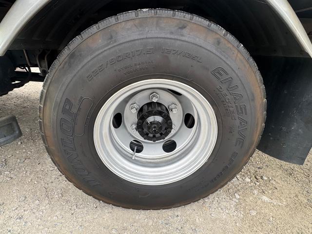 ファイター TKG-FK61F ファイター 平 古河ユニック3段 2.9t吊り 床鉄板張 ステンレス製工具箱 無線 ラジコン 6MT 積載2550kg (中型免許) (FF-6)(41枚目)