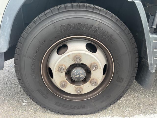 キャンター 2PG-FEB90 平 高床 増トン車 床鉄板張 シートデッキ 6AT 黒内装 ETC ドラレコ バックモニター 電動格納ミラー フォグランプ D環7対(14個)(C-30)(中型免許)(22枚目)