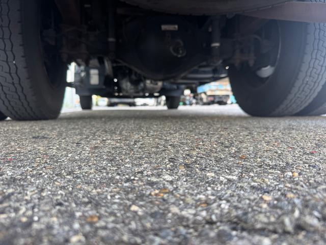 キャンター 2PG-FEB90 平 高床 増トン車 床鉄板張 シートデッキ 6AT 黒内装 ETC ドラレコ バックモニター 電動格納ミラー フォグランプ D環7対(14個)(C-30)(中型免許)(41枚目)