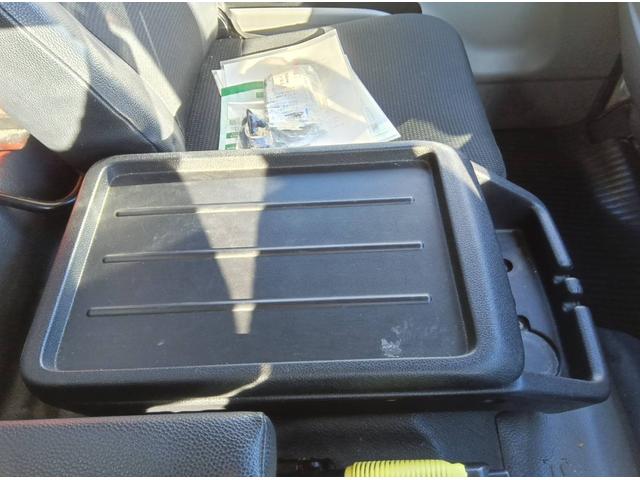 キャンター 全低床　ＴＰＧ－ＦＢＡ２０　１ナンバー　全低床　アルミバン　最大積載量２０００ｋｇ　６速ＡＴ　２ｔトラック　準中型免許（24枚目）