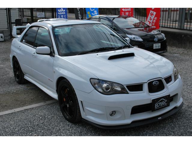 ＷＲＸ　ＳＴｉ　修復歴無　ＳＴＩリップ　ＲＡＹＳ１８ＡＷ　スポーツキャタライザー　強化クラッチ　アルミラジェータ　ブリッＴ車高調　ＳＴＩリップ　マフラー　エアクリ　　Ｄｅｆｉ追加メーター　純ブレンボ　ＨＩＤ　ＤＣＣＤ(16枚目)