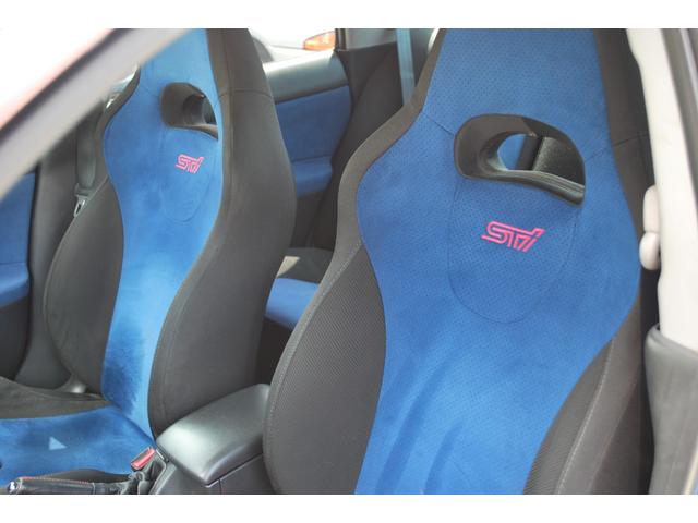インプレッサ ＷＲＸ　ＳＴｉ　修復歴無　タイミングベルト１１８６４３ｋｍ時交換ステッカー有り　ブリッツ車高調　外マフラー　カロッツェリアディプレイオーディオ　バックカメラ　純正１７アルミ　純正ブレンボ　キセノン　ＤＣＣＤ　Ｒスポ（33枚目）