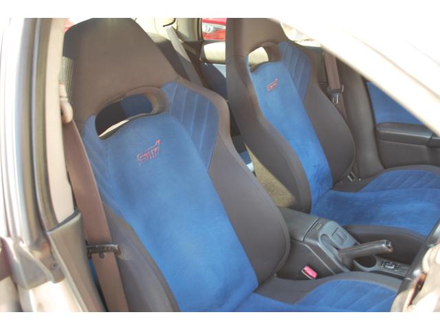 インプレッサ ＷＲＸ　ＳＴｉ　Ｓ仕様　修復歴無　カーボンボンネット　ＨＫＳマフラー　エアロバンパー　純正１７アルミ　ブレンボキャリパー　クスコタワーバー　ナビ　ＥＴＣ　キーレス　大型Ｒスポイラー　キセノンライト　純正ＭＯＭＯステアリング（31枚目）