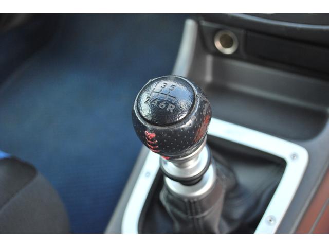 好みのシフトノブも取付可能です！