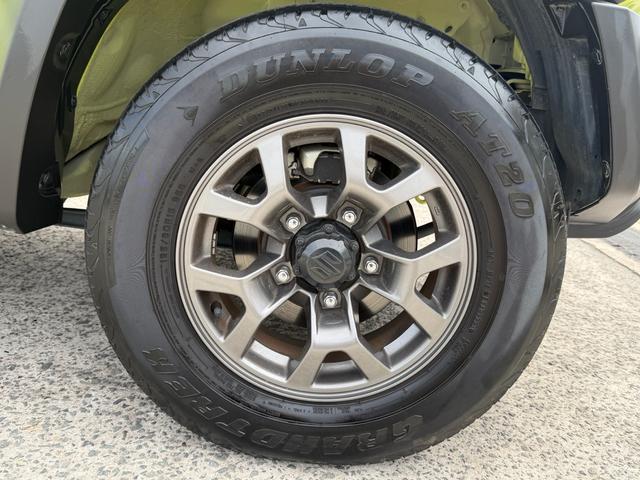 ジムニーシエラ ＪＣ　４ＷＤ　ワンオ―ナー　前後カメラ　クルーズコントロール　フルセグＴＶ　ＬＥＤヘッドライト　シートヒーター　車線逸脱防止　衝突被害軽減ブレーＢｌｕｅｔｏｏｔｈＥＴＣ　ヒルディセントコントロール　ドラレコ（16枚目）