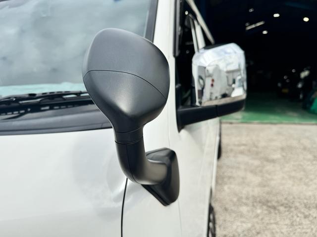ハイエースワゴン ＧＬ　フルカスタム仕様　フルフラットベッドキット搭載　パノラミックビューモニター　フローティングナビ　デジタルインナーミラー　フリップダウンモニター　ＬＥＤテール　床張り　テーブルセットドライブレコーダー（23枚目）