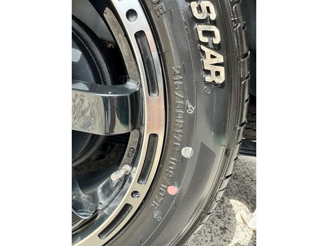 ハイエースワゴン ＧＬ　フルカスタム仕様　フルフラットベッドキット搭載　パノラミックビューモニター　フローティングナビ　デジタルインナーミラー　フリップダウンモニター　ＬＥＤテール　床張り　テーブルセットドライブレコーダー（30枚目）