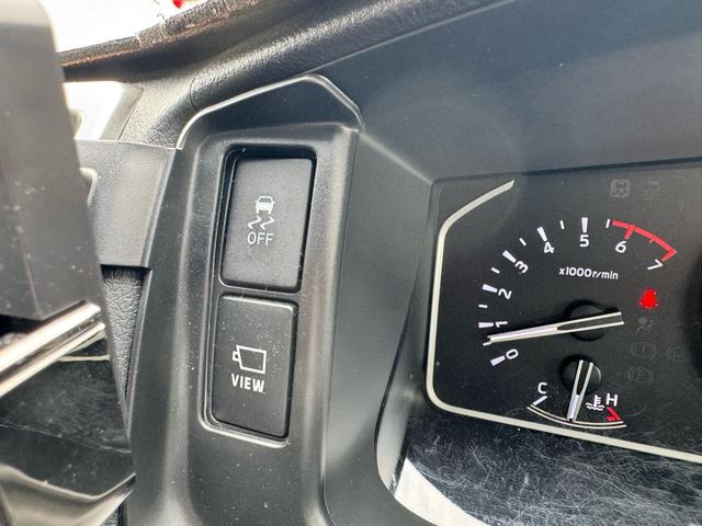 ハイエースワゴン ＧＬ　フルカスタム仕様　フルフラットベッドキット搭載　パノラミックビューモニター　フローティングナビ　デジタルインナーミラー　フリップダウンモニター　ＬＥＤテール　床張り　テーブルセットドライブレコーダー（37枚目）