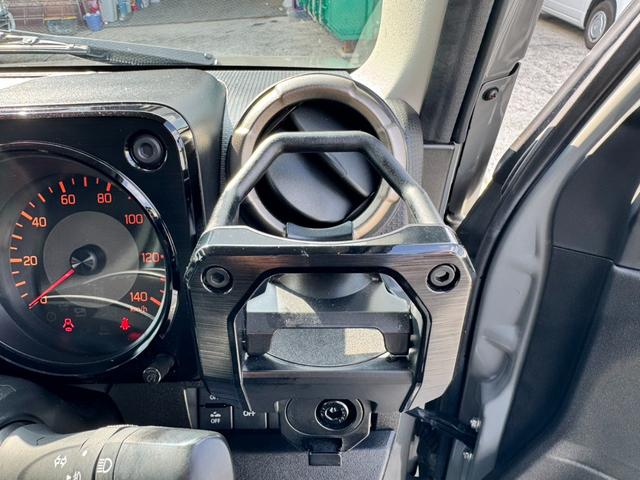 ジムニー ＸＣ　ワンオーナー　カスタム使用（キャリア・１６インチブロックタイヤ）　デュアルセンサーブレーキサポート　ドラレコ　シートヒーター　レーンキープアシスト　Ｐスタート　後席シートベルトリマインダー　背面タイヤ（41枚目）