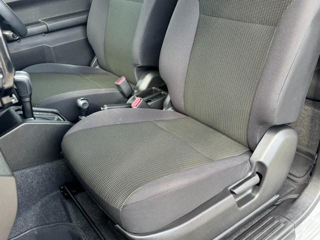 ジムニー ＸＣ　ワンオーナー　カスタム使用（キャリア・１６インチブロックタイヤ）　デュアルセンサーブレーキサポート　ドラレコ　シートヒーター　レーンキープアシスト　Ｐスタート　後席シートベルトリマインダー　背面タイヤ（66枚目）