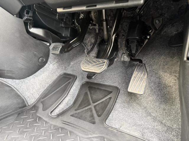 ハスラー 　全方位カメラ　純正ナビ　ルーフレール　フルセグＴＶ　純正アルミホイル　ＡｐｐｌｅＣａｒＰｌａｙ　ＬＥＤライト　シートヒーター　ＡＥＢ　パドルシフト　雪道走行支援　ＥＳＣ　ＥＴＣ　ドラレコ　車線逸脱防止（57枚目）