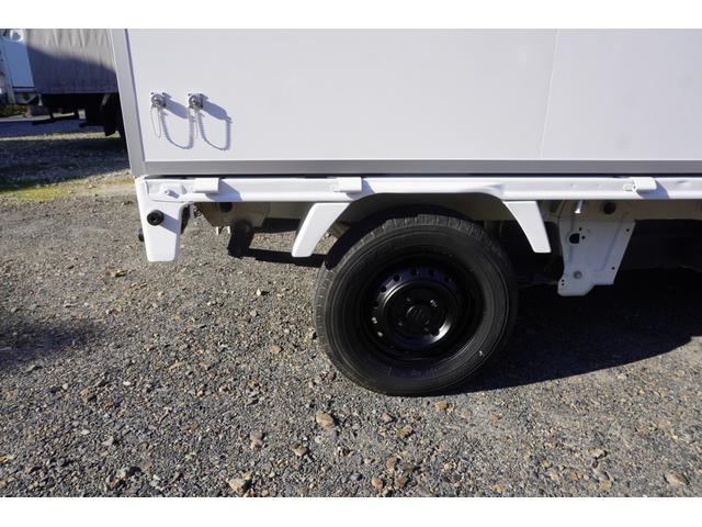 キャリイトラック 　トリミングカー　ペットトリミングカー　出張トリミングカー／シェルＢＯＸ＋前方収納＋サッシ＋出入口ドア＋ＣＦフロア＋換気扇＋洗浄用バス＋エアコン＋コンセント＋網戸＋給湯器（12枚目）