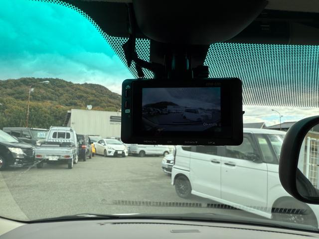 エスティマハイブリッド Ｇ　純正ＨＤＤナビ　バックカメラ　フリップダウンモニター　前後ドラレコ　両側パワースライドドア　ＨＩＤ　Ｗオートエアコン　ＥＴＣ　ＡＣ１００Ｖ電源　クルーズコントロール　クリアランスソナー　ＥＴＣ（28枚目）