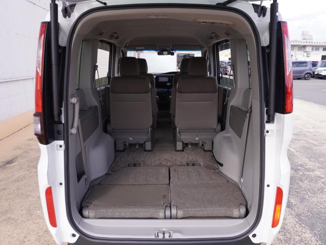 ◆リアシートを使用しない時はこの通り更に広々ラゲッジスペースの出来上がりです、たくさんの荷物が積み込み可能です！