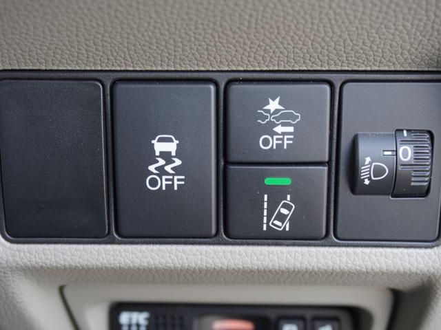 ◆ＶＳＡ◆横滑り防止装置が装備されています。コーナーリング時の横すべりを抑える機能と、車両の急激な挙動変化を抑える機能で、安定した走行を実現しています。運転に安心とゆとりが出来ます。