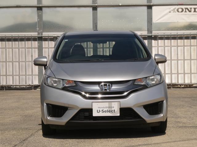 フィット １３Ｇ・Ｆパッケージ　ワンオーナー　７インチメモリーナビ　バックカメラ　ＥＴＣ　Ｂｌｕｅｔｏｏｔｈ　ＵＳＢ入力端子　スマートキー　スマートキー　マニュアルエアコン　フルセグ　ＣＤ　ＤＶＤ　アイドリングストップ　禁煙車（26枚目）