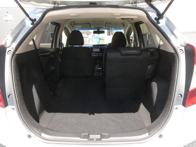 フィット １３Ｇ・Ｆパッケージ　ワンオーナー　７インチメモリーナビ　バックカメラ　ＥＴＣ　Ｂｌｕｅｔｏｏｔｈ　ＵＳＢ入力端子　スマートキー　スマートキー　マニュアルエアコン　フルセグ　ＣＤ　ＤＶＤ　アイドリングストップ　禁煙車（49枚目）