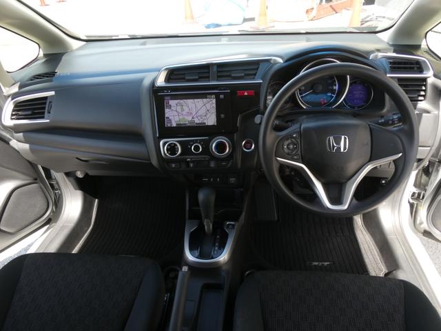 フィット １３Ｇ・Ｆパッケージ　ワンオーナー　７インチメモリーナビ　バックカメラ　ＥＴＣ　Ｂｌｕｅｔｏｏｔｈ　ＵＳＢ入力端子　スマートキー　スマートキー　マニュアルエアコン　フルセグ　ＣＤ　ＤＶＤ　アイドリングストップ　禁煙車（54枚目）