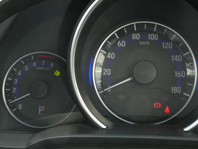 フィット １３Ｇ・Ｆパッケージ　ワンオーナー　７インチメモリーナビ　バックカメラ　ＥＴＣ　Ｂｌｕｅｔｏｏｔｈ　ＵＳＢ入力端子　スマートキー　スマートキー　マニュアルエアコン　フルセグ　ＣＤ　ＤＶＤ　アイドリングストップ　禁煙車（68枚目）