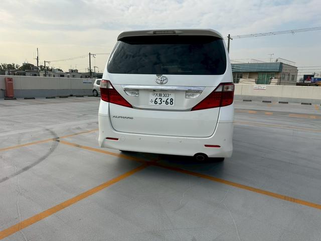 アルファード ２４０Ｓ　バックカメラ　ＴＶ　クリアランスソナー　両側スライド・片側電動　ＨＩＤ　スマートキー　後席モニター　３列シート　オットマン　ＣＶＴ　アルミホイール　ＣＤ　ＤＶＤ再生　ミュージックプレイヤー接続可（12枚目）