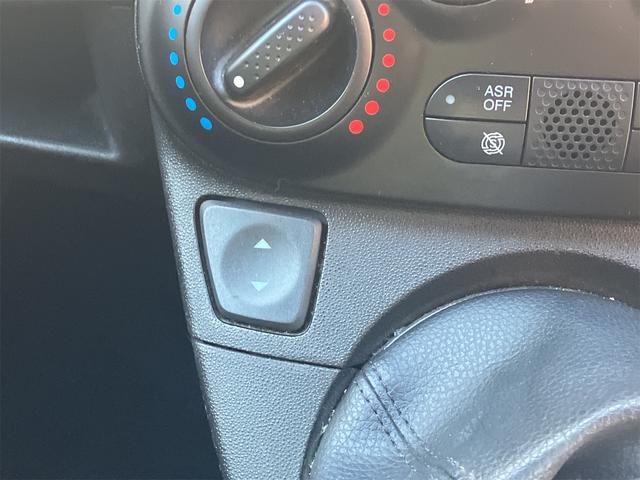 500 ツインエア ラウンジ 5速ミッション車 ターボ車 ツートンカラー アルミホール キーレス2個(15枚目)