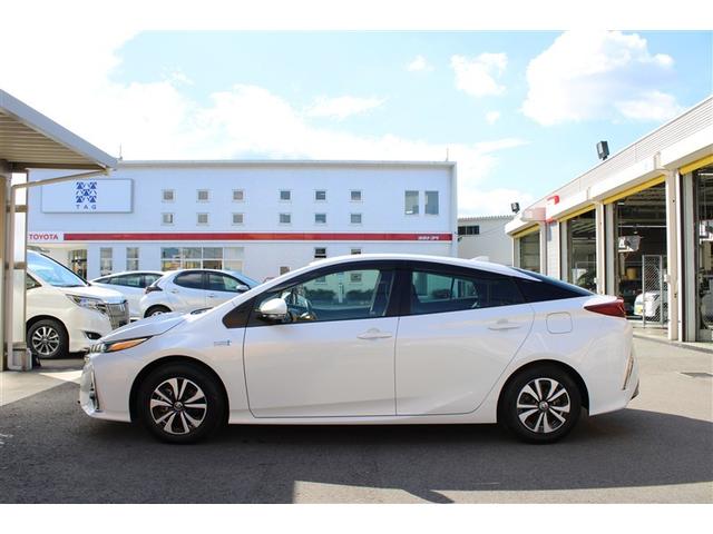 プリウスＰＨＶ Ｓ　セーフティ　フルセグ　メモリーナビ　ＤＶＤ再生　ミュージックプレイヤー接続可　バックカメラ　衝突被害軽減システム　ＥＴＣ　ドラレコ　ＬＥＤヘッドランプ　記録簿（2枚目）