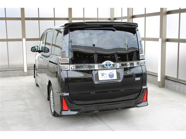 ヴォクシー ハイブリッドZS 煌III フルセグ メモリーナビ DVD再生 ミュージックプレイヤー接続可 後席モニター バックカメラ 衝突被害軽減システム ETC ドラレコ 両側電動スライド LEDヘッドランプ 乗車定員7人 3列シート(3枚目)