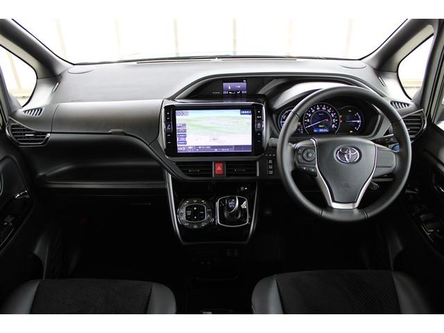 ヴォクシー ハイブリッドZS 煌III フルセグ メモリーナビ DVD再生 ミュージックプレイヤー接続可 後席モニター バックカメラ 衝突被害軽減システム ETC ドラレコ 両側電動スライド LEDヘッドランプ 乗車定員7人 3列シート(4枚目)