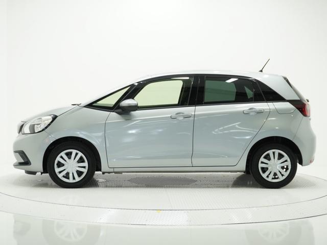 フィット ベーシック　ワンオーナー　ＣＤチューナー　ＥＴＣ　マニュアルエアコン　パワーウインドウ　パワースライド　スマートキー　電動格納ドアミラー　盗難防止装置　横滑り防止装置　アイドリングストップ　ＡＢＳ　禁煙車（15枚目）