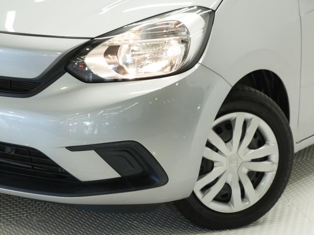 フィット ベーシック　ワンオーナー　ＣＤチューナー　ＥＴＣ　マニュアルエアコン　パワーウインドウ　パワースライド　スマートキー　電動格納ドアミラー　盗難防止装置　横滑り防止装置　アイドリングストップ　ＡＢＳ　禁煙車（28枚目）