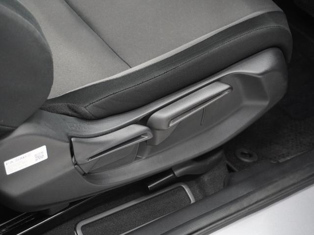 フィット ベーシック　ワンオーナー　ＣＤチューナー　ＥＴＣ　マニュアルエアコン　パワーウインドウ　パワースライド　スマートキー　電動格納ドアミラー　盗難防止装置　横滑り防止装置　アイドリングストップ　ＡＢＳ　禁煙車（46枚目）