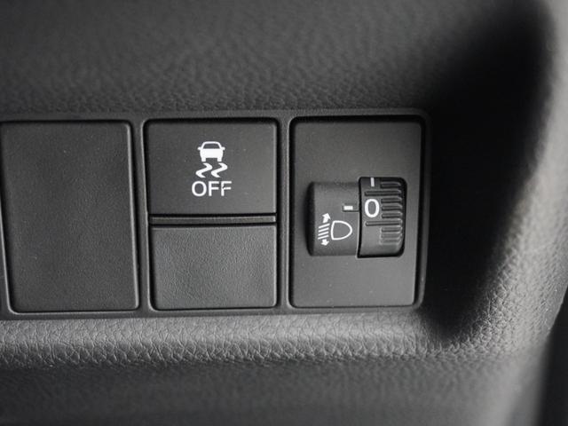 フィット ベーシック　ワンオーナー　ＣＤチューナー　ＥＴＣ　マニュアルエアコン　パワーウインドウ　パワースライド　スマートキー　電動格納ドアミラー　盗難防止装置　横滑り防止装置　アイドリングストップ　ＡＢＳ　禁煙車（49枚目）