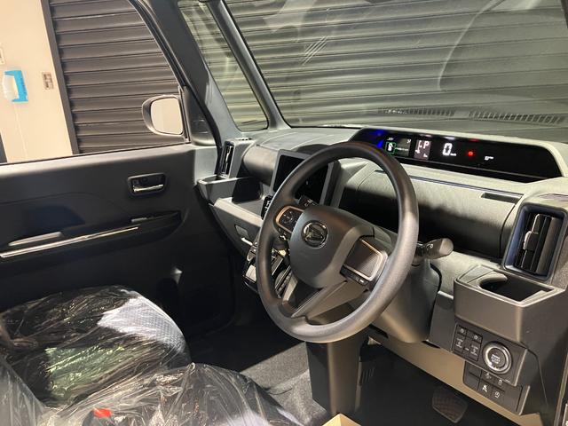 タント カスタムＸ　届出済未使用車　両側電動スライドドア　衝突被害軽減ブレーキ　禁煙車　アルミホイール　ＬＥＤヘッドライト　シートヒーター　電子パーキング　オートブレーキホールド　パーキングセンサー　シートバックテーブル（20枚目）