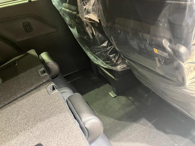 タント カスタムＸ　届出済未使用車　両側電動スライドドア　衝突被害軽減ブレーキ　禁煙車　アルミホイール　ＬＥＤヘッドライト　シートヒーター　電子パーキング　オートブレーキホールド　パーキングセンサー　シートバックテーブル（25枚目）