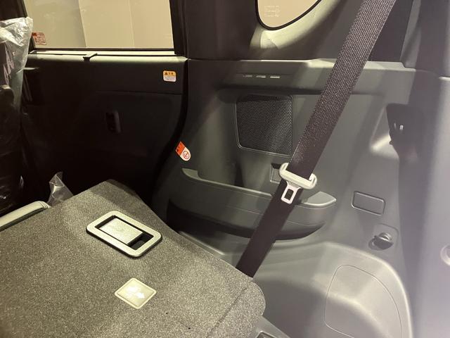 タント カスタムＸ　届出済未使用車　両側電動スライドドア　衝突被害軽減ブレーキ　禁煙車　アルミホイール　ＬＥＤヘッドライト　シートヒーター　電子パーキング　オートブレーキホールド　パーキングセンサー　シートバックテーブル（29枚目）