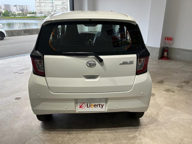 ミライース Ｌ　ＳＡＩＩＩ　アイドリングＳＴＯＰ　前後障害物センサー　禁煙　衝突防止　キ－レス　イモビライザー　Ｗエアバッグ　横滑防止　パワーウインドウ　オートハイビーム　パワーハンドル　オートエアコン　運転席エアバック　ＡＢＳ（11枚目）