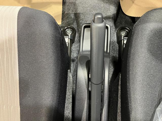 ミライース Ｌ　ＳＡＩＩＩ　アイドリングＳＴＯＰ　前後障害物センサー　禁煙　衝突防止　キ－レス　イモビライザー　Ｗエアバッグ　横滑防止　パワーウインドウ　オートハイビーム　パワーハンドル　オートエアコン　運転席エアバック　ＡＢＳ（32枚目）