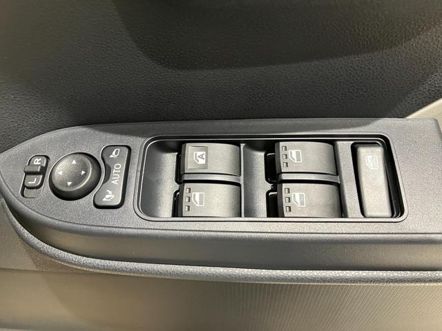 タント X 届出済未使用車 禁煙車 片側電動スライドドア 衝突被害軽減ブレーキ 電子パーキング オートブレーキホールド シートヒーター アイドリングストップ ロールサンシェード オートライト シートバックテーブル(42枚目)