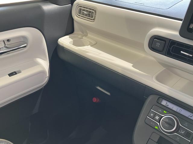 ムーヴキャンバス ストライプスＧ　届出済未使用車　禁煙車　両側電動スライドドア　衝突被害軽減ブレーキ　電子パーキング　オートブレーキホールド　前席シートヒーター　ホットカップホルダー　スマートキー　ＬＥＤヘッドライト　電動格納ミラー（45枚目）